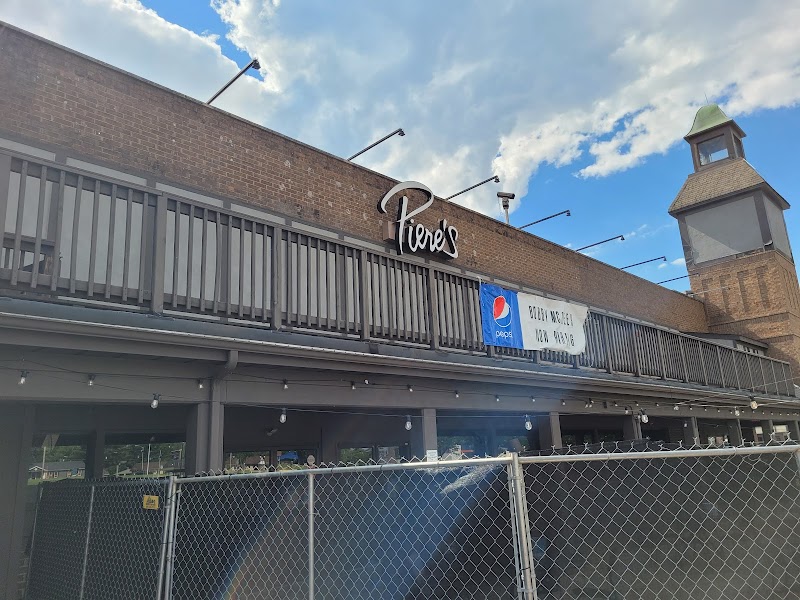 Piere's Entertainment Center - Live Music and Entertainment photo 9