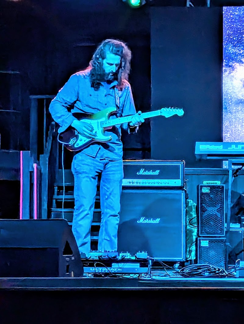 Piere's Entertainment Center - Live Music and Entertainment photo 10