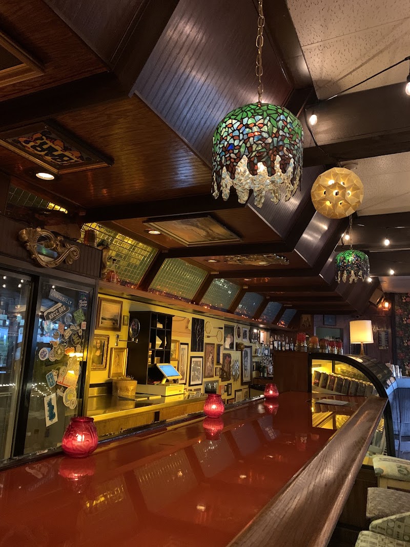 Lulu's Downtown photo 4