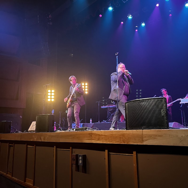 Hering Auditorium photo 2