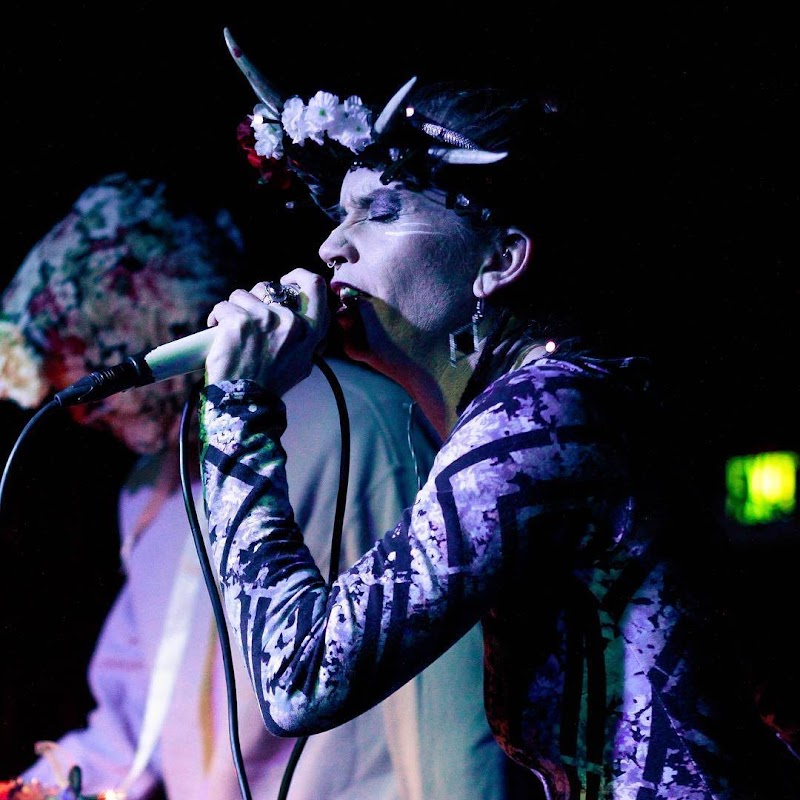 HQ photo 9