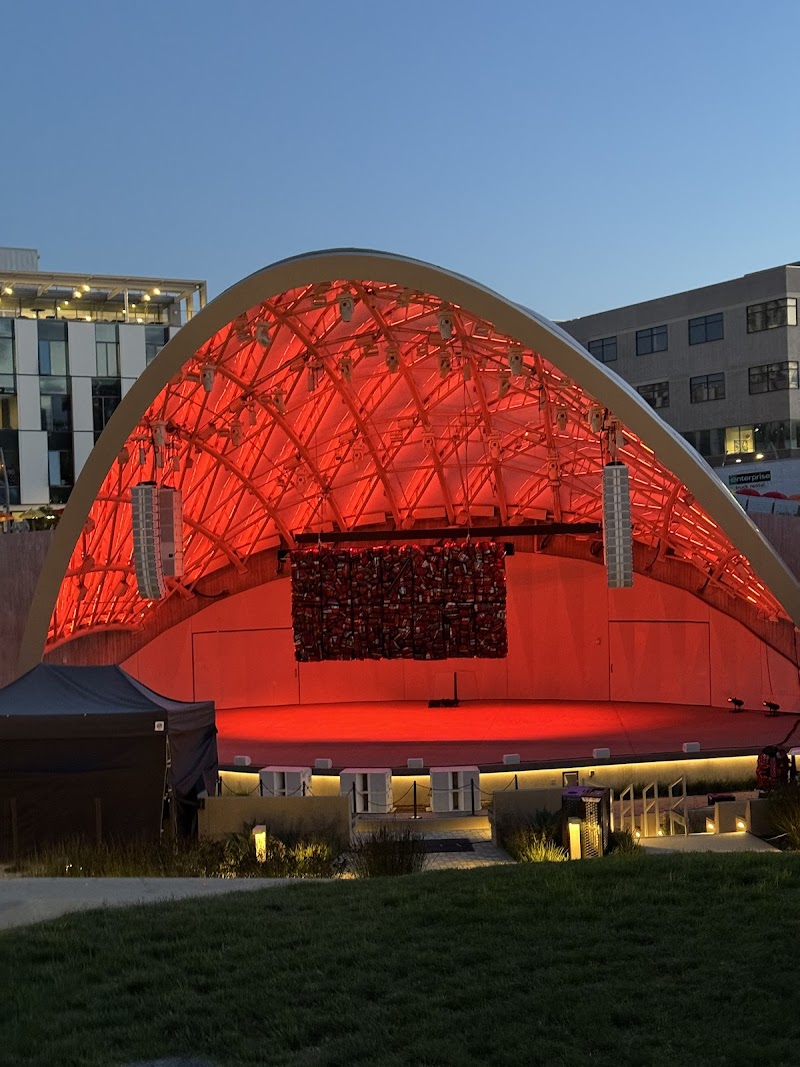 Epstein Family Amphitheater photo 3
