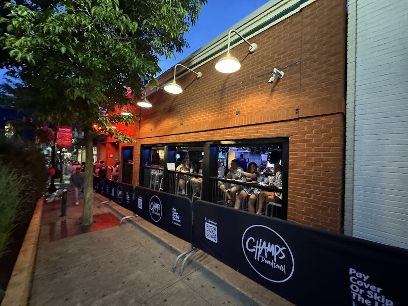 Champs Downtown photo 6