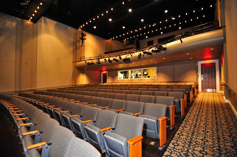 Wayne Theatre photo 2
