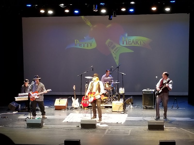 Wayne Theatre photo 5