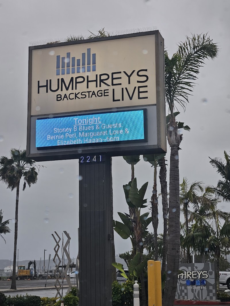 Humphreys Backstage Live photo 5