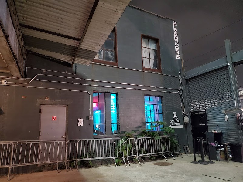 Elsewhere photo 9