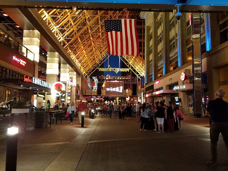 Fourth Street Live! photo 5