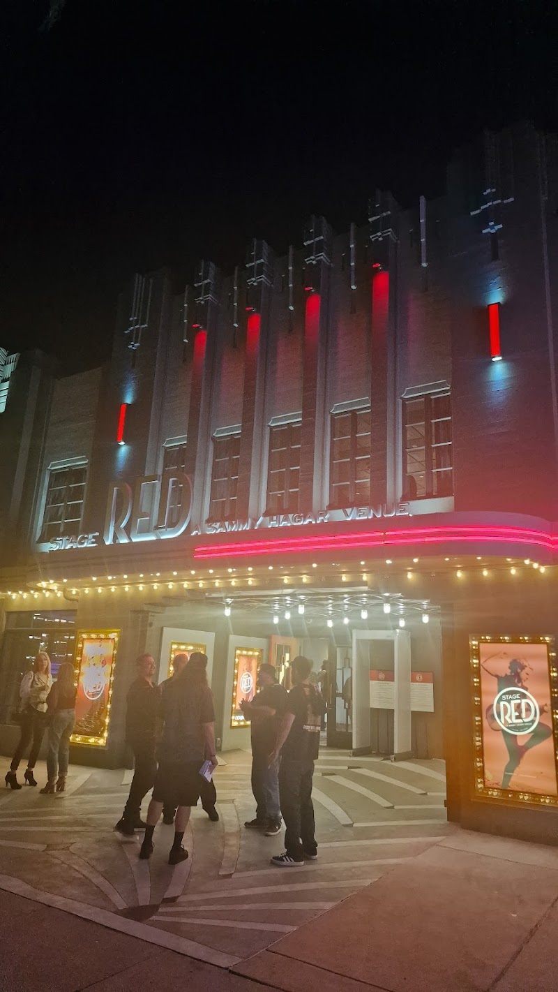 Stage Red photo 4
