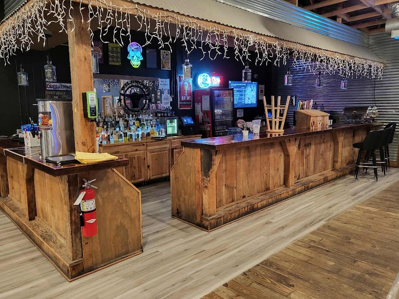 Wildwood Smokehouse & Saloon photo 2