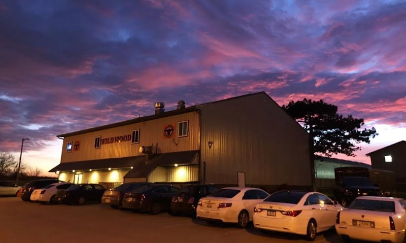 Wildwood Smokehouse & Saloon photo 6