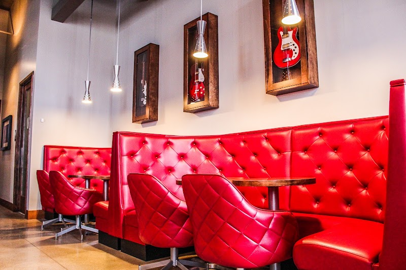 Reverb Lounge photo 4