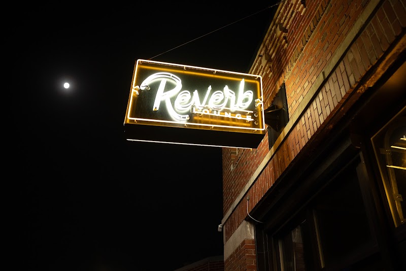 Reverb Lounge photo 6