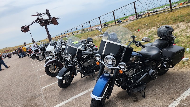 Full Throttle Saloon photo 4