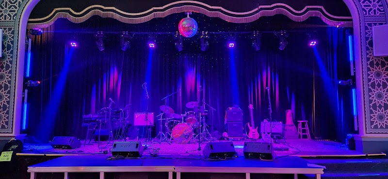 Lark Hall photo 10