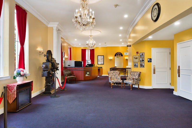 Historic Everett Theatre photo 4