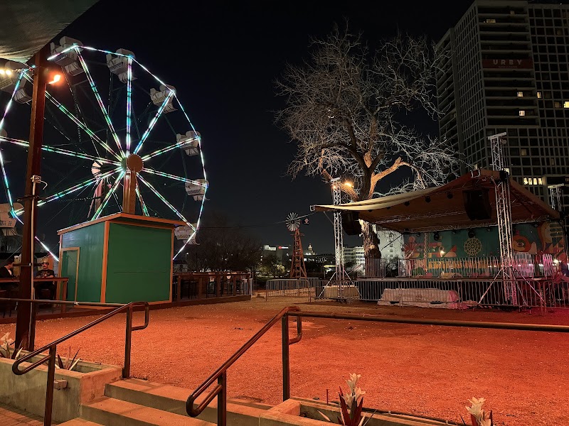 Ferris Wheelers Backyard & BBQ photo 7