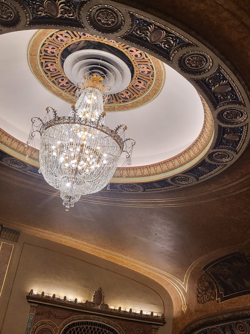 Riviera Theatre photo 5