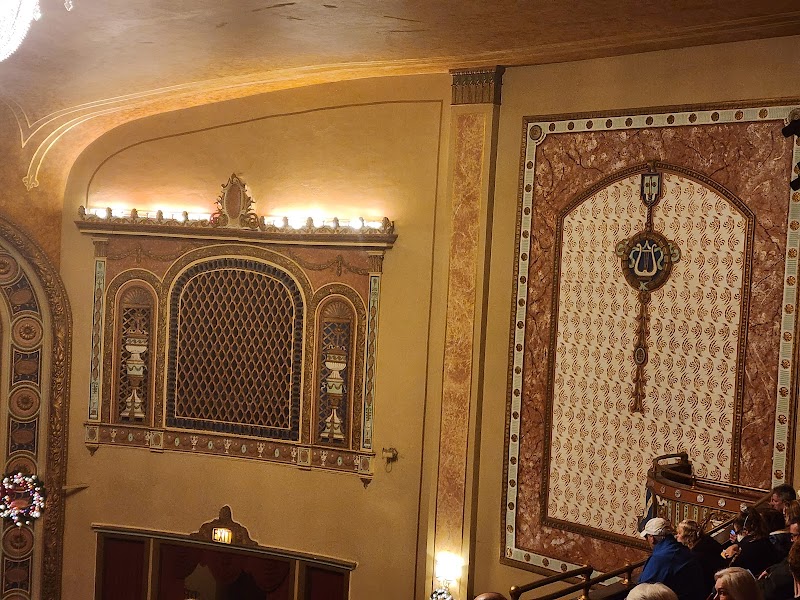 Riviera Theatre photo 7