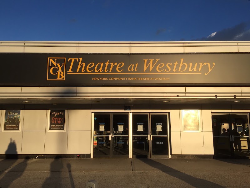 Flagstar at Westbury Music Fair photo 17