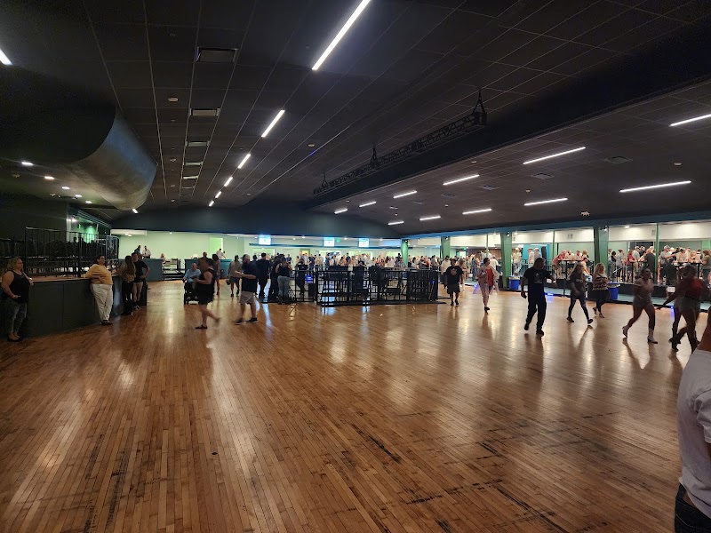 Val Air Ballroom photo 9