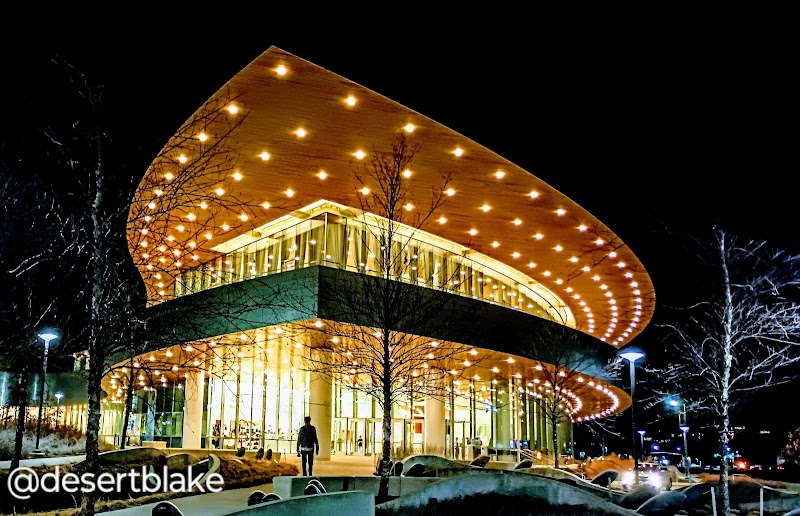 Hancher Auditorium photo 15
