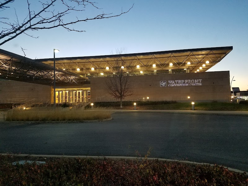 Quad-Cities Waterfront Convention Center photo 6
