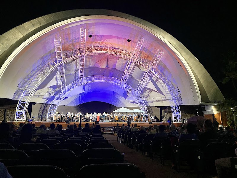 Tom Moffatt Waikiki Shell photo 2