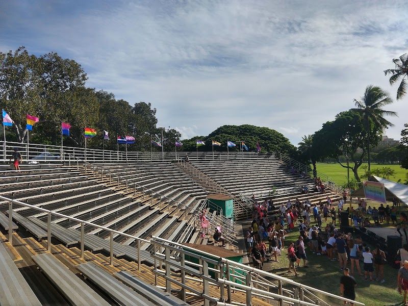 Tom Moffatt Waikiki Shell photo 4