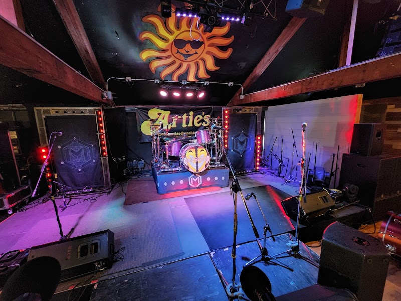 Artie's Bar and Grill photo 8