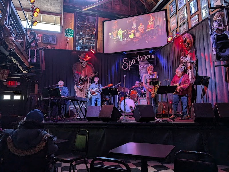 Sportsmen's Tavern photo 8
