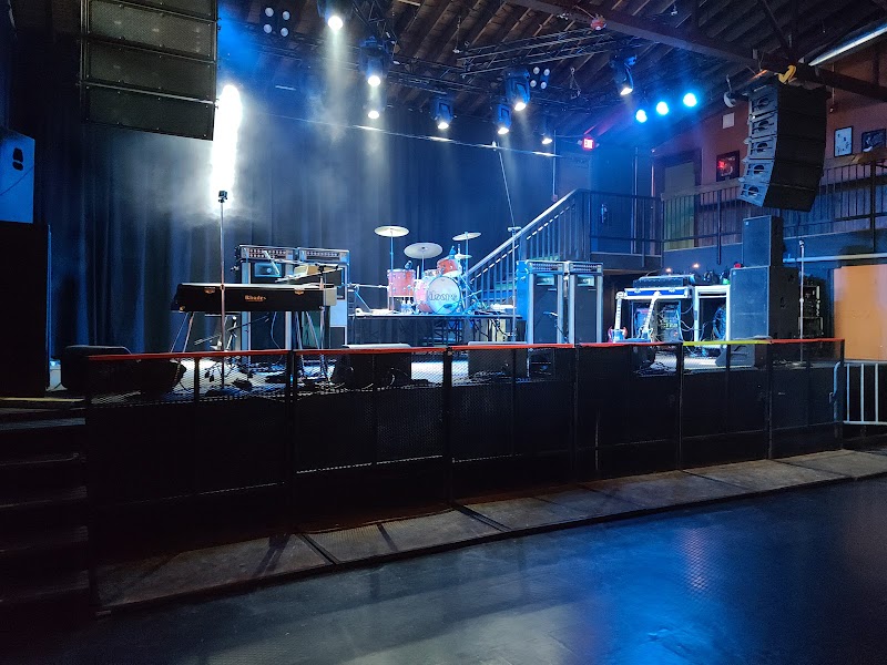 Amos' Southend photo 1