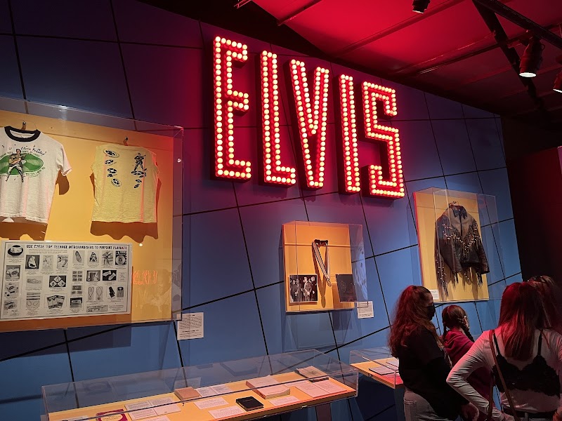 Rock & Roll Hall of Fame photo 3