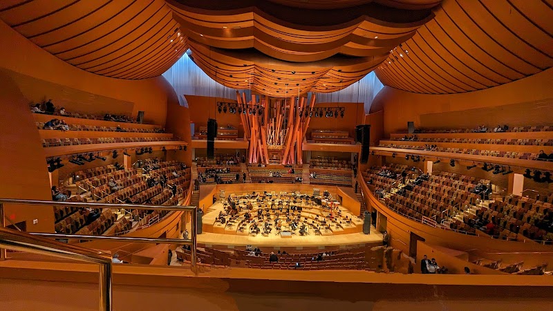 Walt Disney Concert Hall photo 3