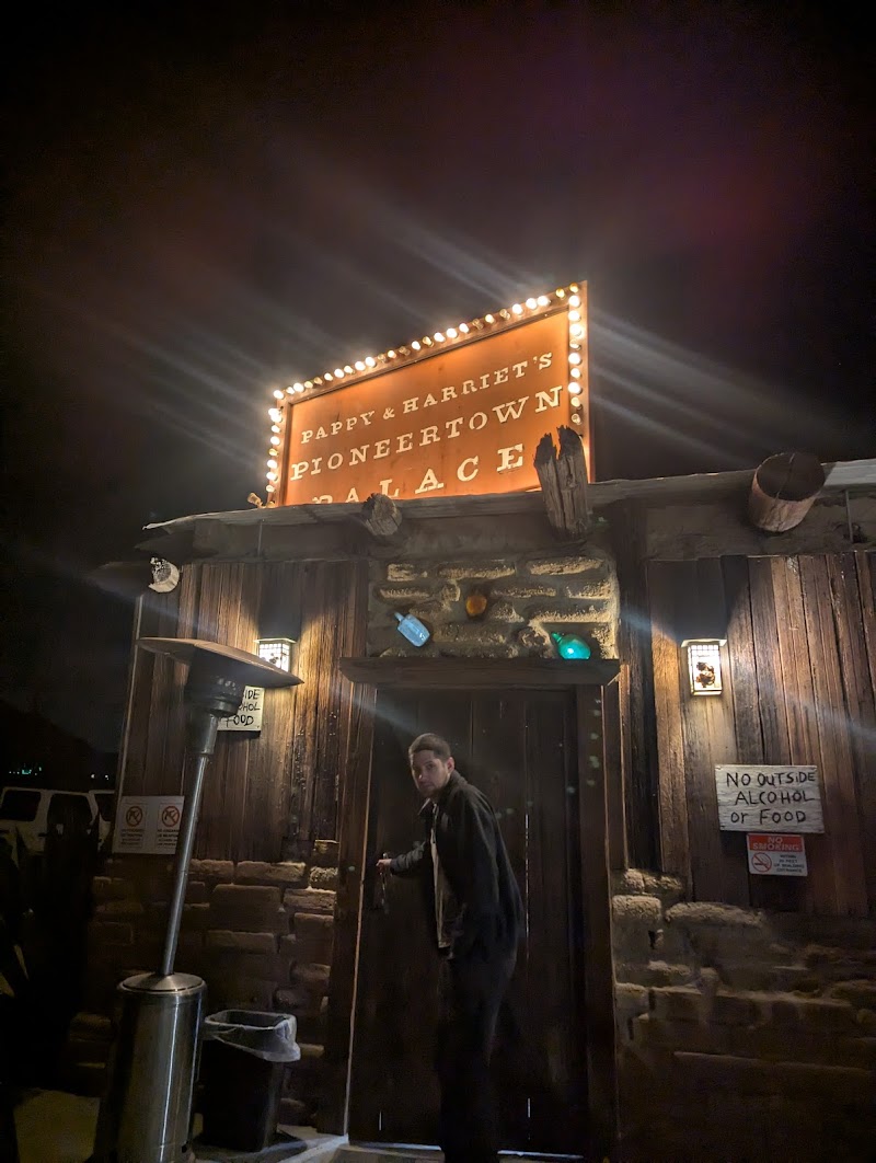 Pappy & Harriet's Pioneertown Palace photo 9
