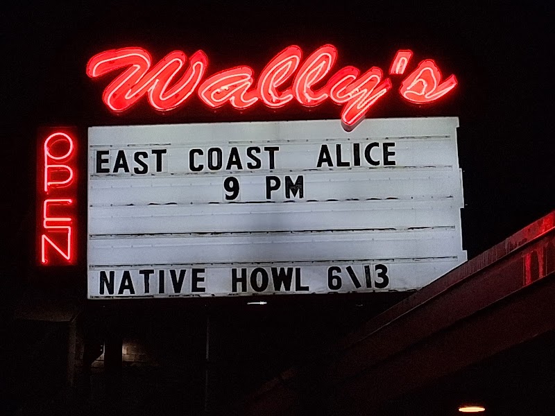 Wally's Pub photo 9