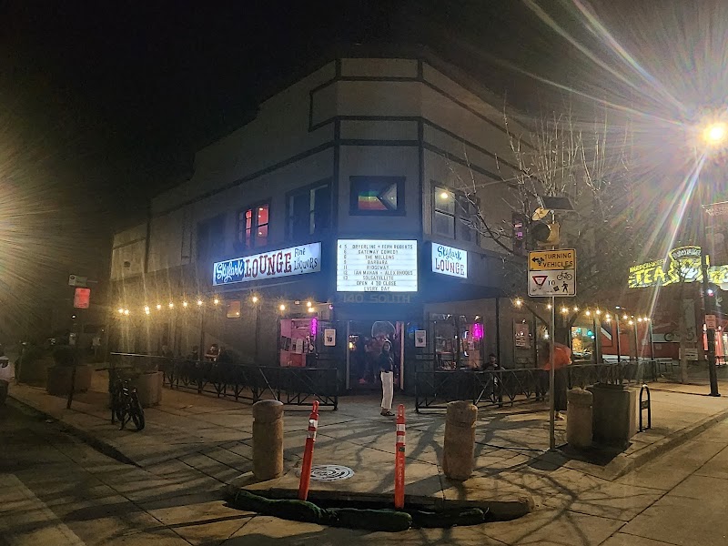 Skylark Lounge photo 6