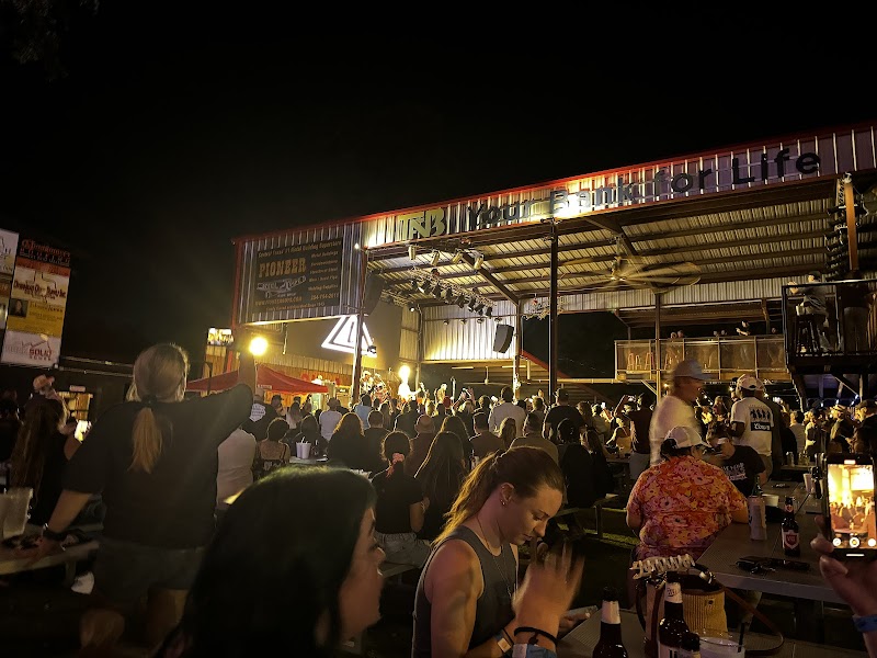 The Backyard Bar Stage and Grill photo 8