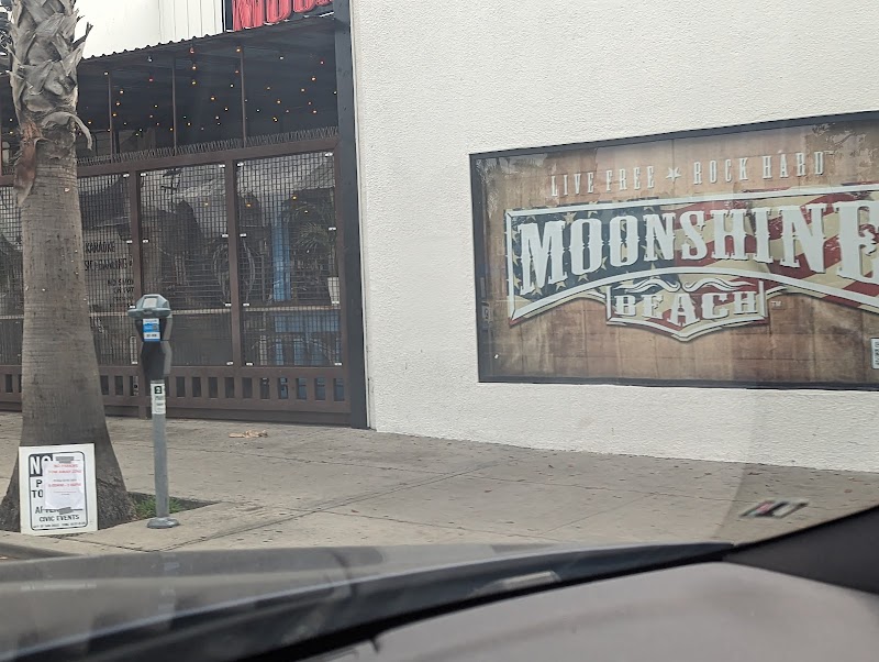 Moonshine Beach photo 4