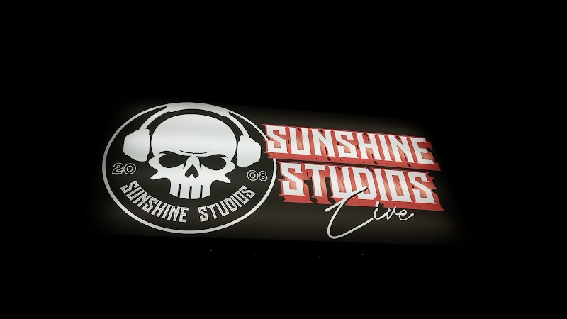Sunshine Studios Live photo 6