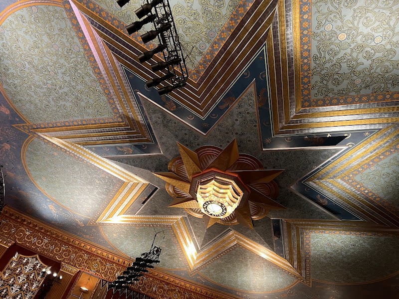Warner Theatre photo 6