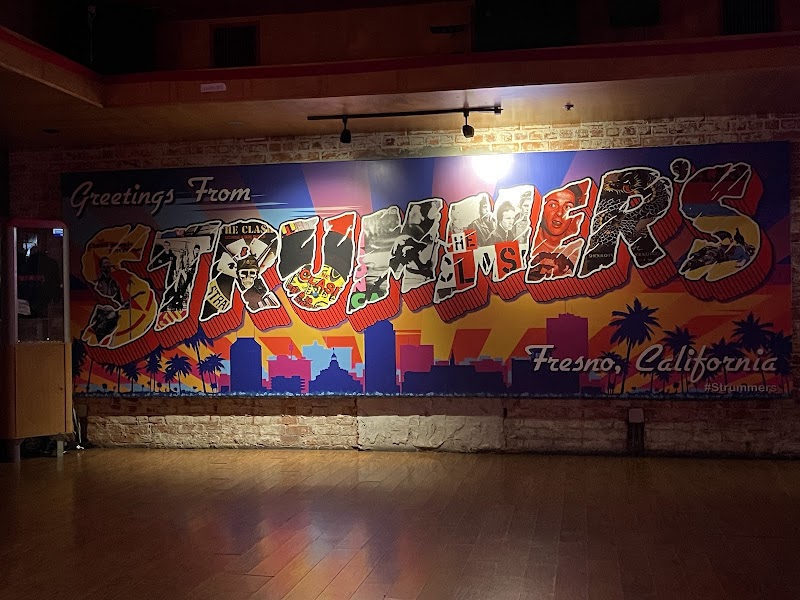 Strummer's photo 2