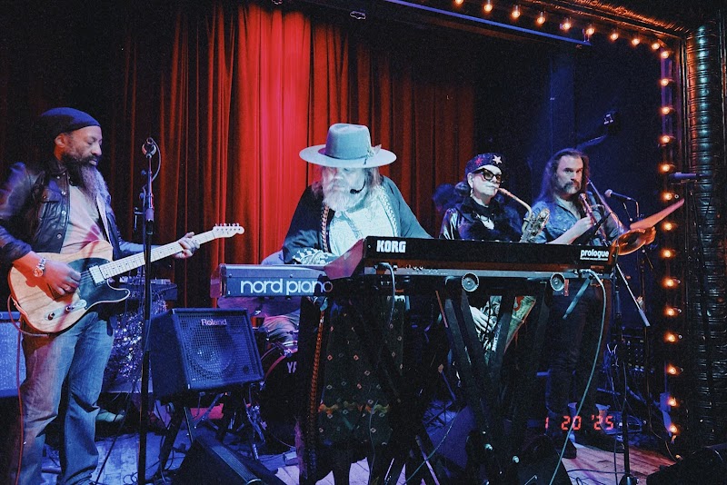 Union Pool photo 3