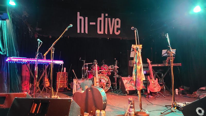 Hi-Dive photo 5