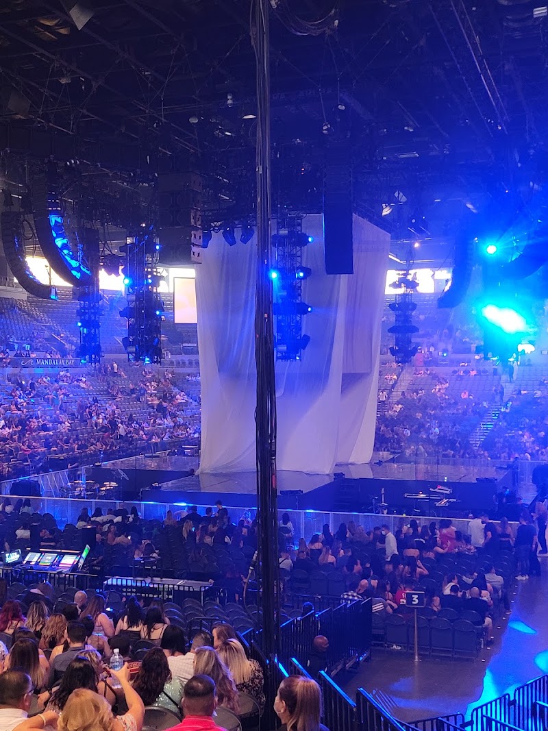 Michelob ULTRA Arena photo 2